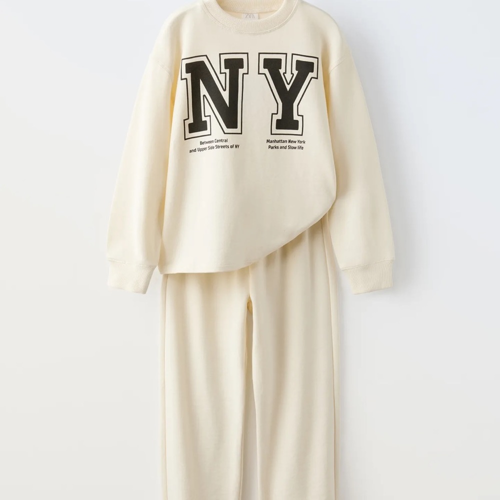 Zara Cream Sweatshirt with Black Lettering